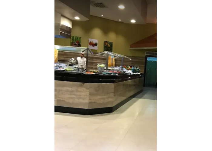 لوتس باى ريزورت منتجع