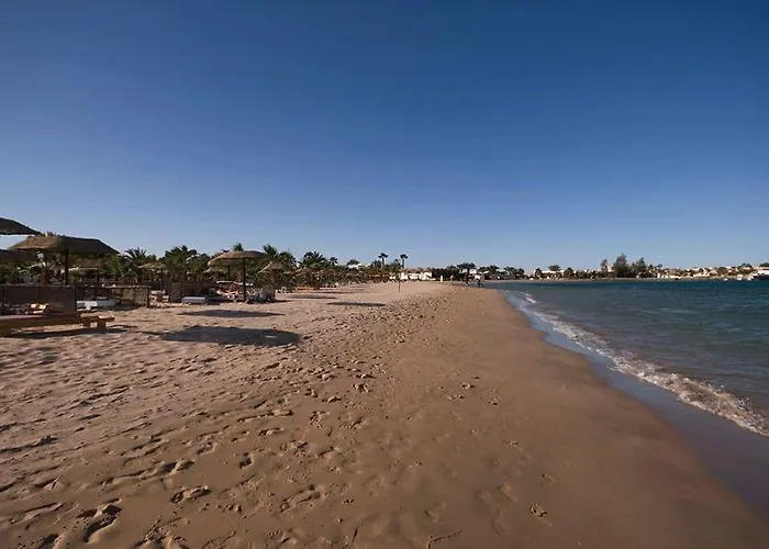 لوتس باى ريزورت منتجع 4*