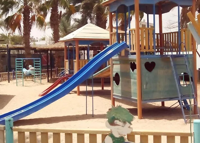 لوتس باى ريزورت